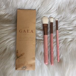 Luxie Gaea brush set!